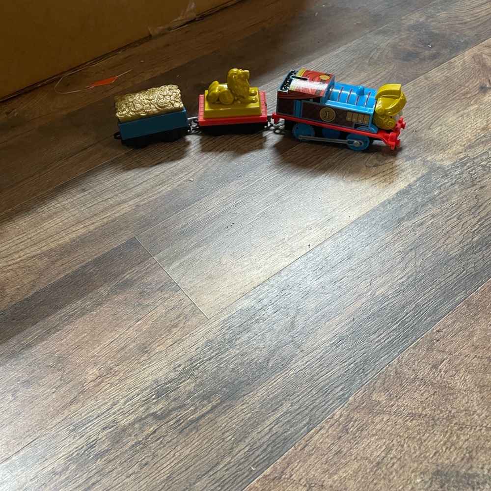 Thomas & Friends Blue and Red Train with Gold Details